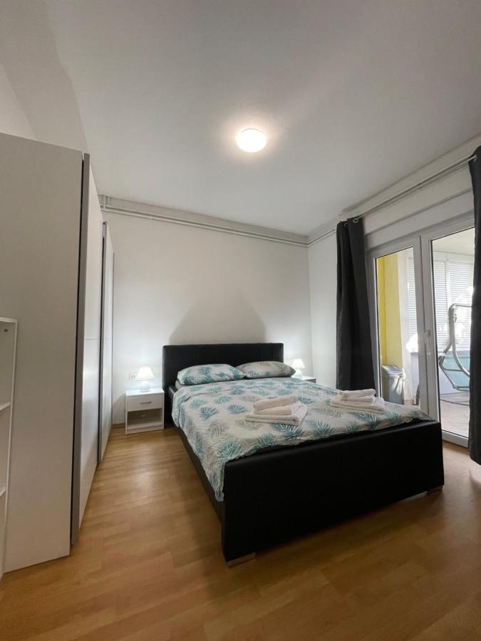 Apartment Holiday Zadar Buitenkant foto