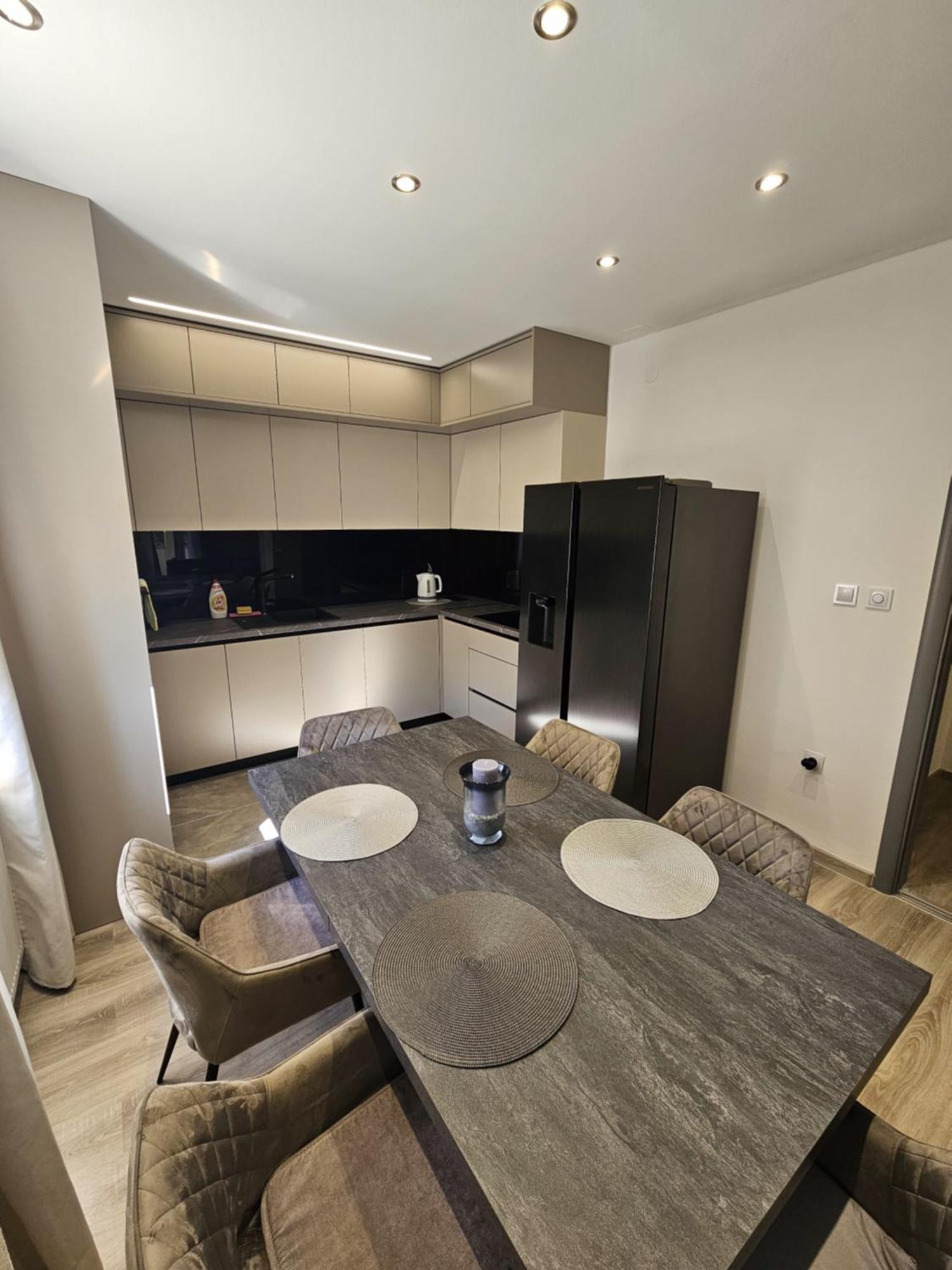 Apartment Holiday Zadar Buitenkant foto